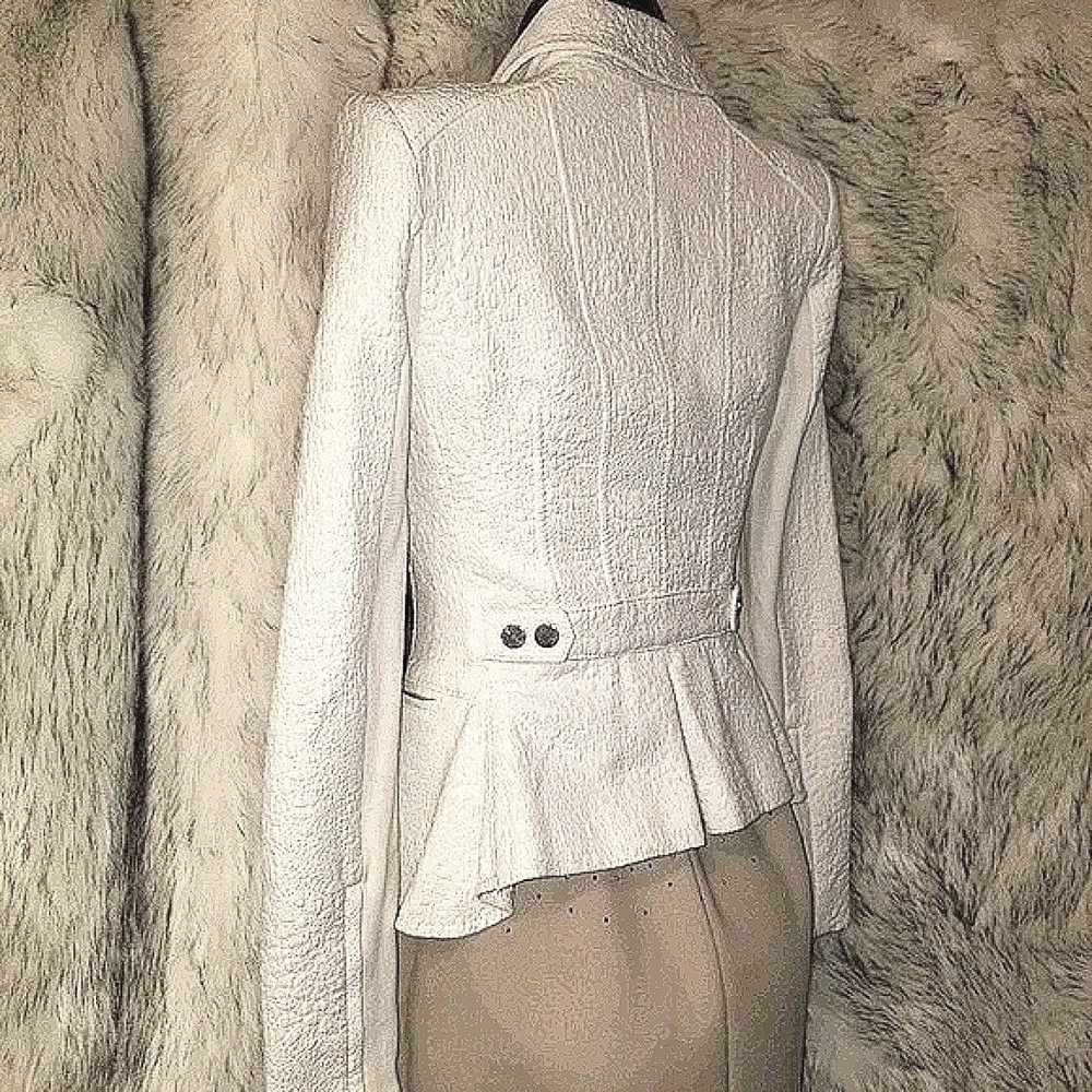 BCBGMaxAzria Designer Authentic Jacket / Coat - Picture 7 of 8